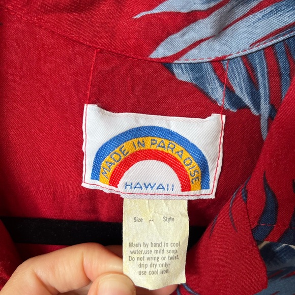 Hawaiian shirt - Picture 2 of 9